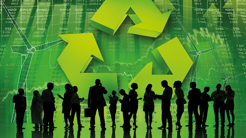 Green investment (Rawpixel.com/Shutterstock.com)