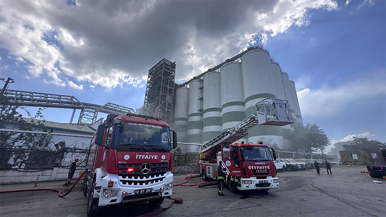 Aftermath of explosion at Türkiye’s Kocaeli port