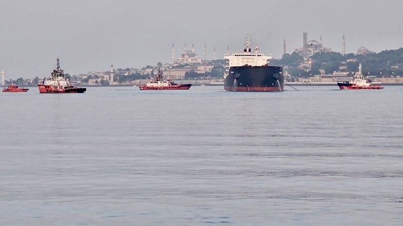 The bulk carrier Alexis ran aground in the Bosporus Strait on May 7 