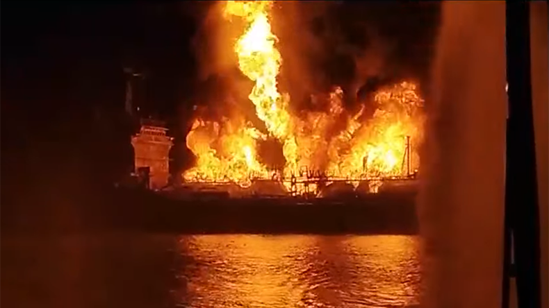 Very large gas carrier Captain Nikolas on fire