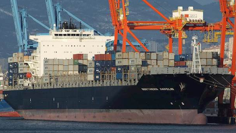 8400 teu containership Northern Javelin 