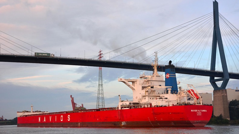 Bulk carrier Navios Altamira Credit: Hasenpusch Photo