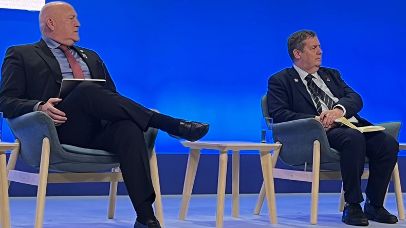  ITF general secretary Stephen Cotton, left, and ICS secretary-general Guy Platten