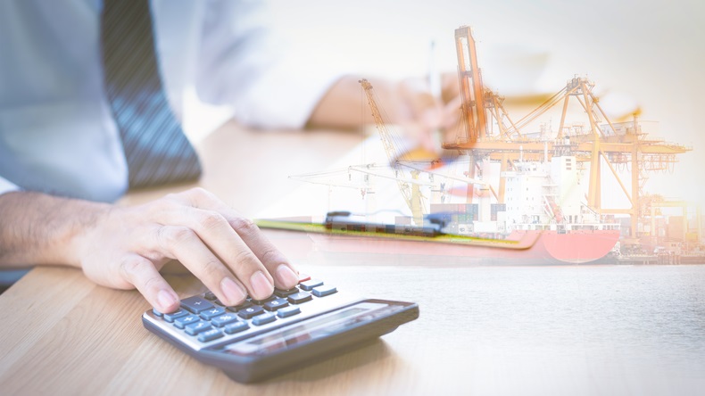Insurance_generic_tonton/Shutterstock.com