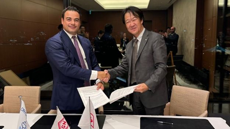 DryDel Shipping chief executive Costas Delaportas (left) with a senior Namura Shipping representative