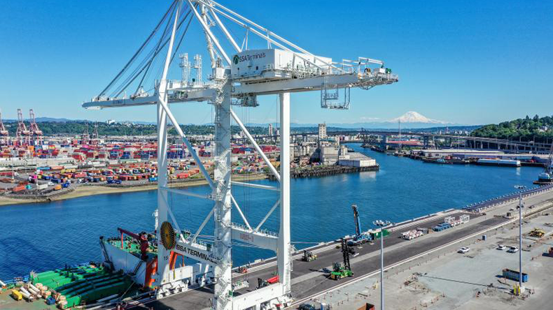 Terminal 5 in Seattle port