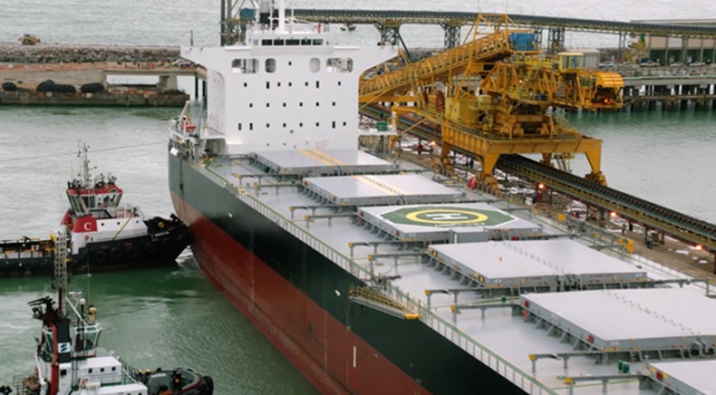 Copyright © 2017 Port of Açu (owned by Anglo American)