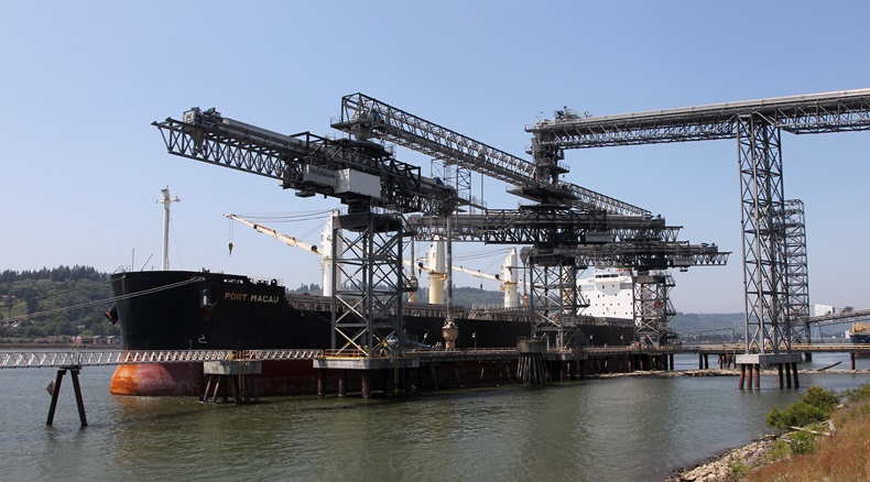 Port of Longview © 2019 Rick Bowmer/AP