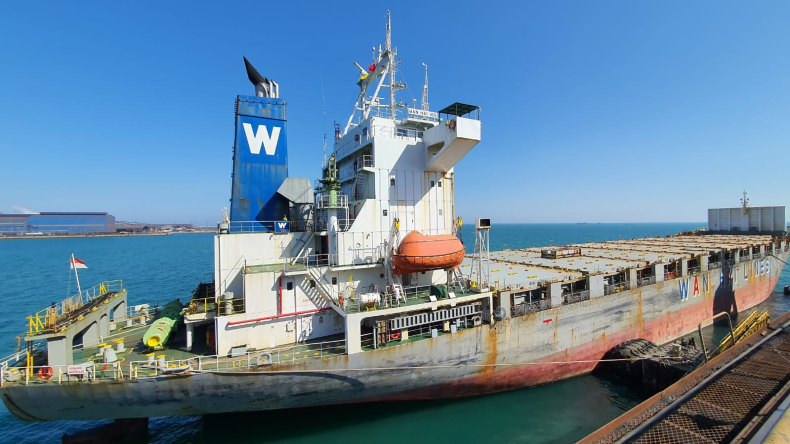 Wan Hai vessel arrives at Asri Drydock for recycling  