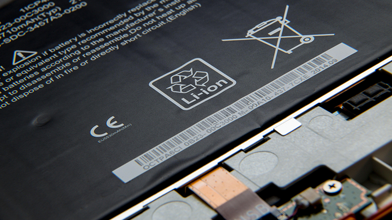 Li ion battery in a computer tablet