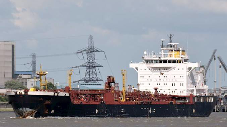 Product tanker Pulmonis arrives at port