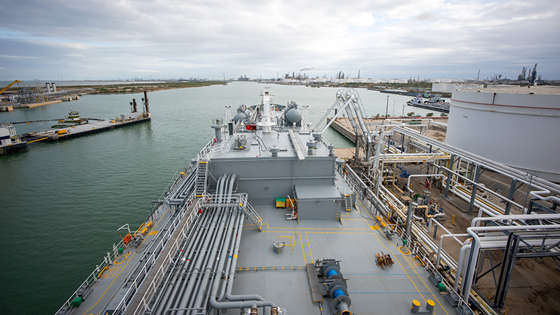 Green Power MGC with ammonia already on board also being loaded with LPG at the Port of Corpus Christi, Texas