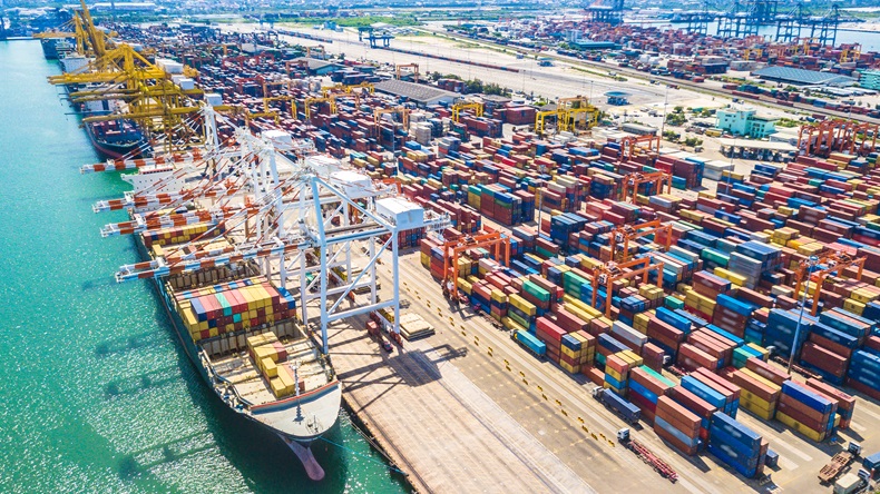 Busy port